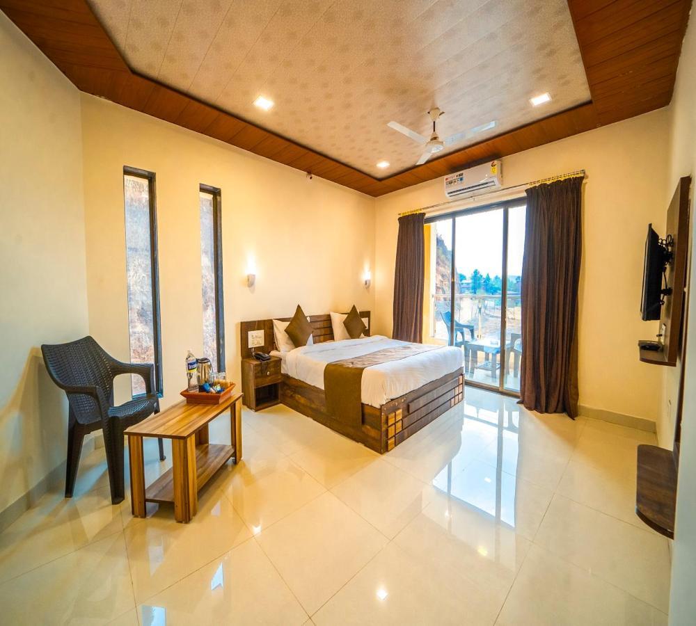 Vrindavan Resort Mahābaleshwar Exterior foto