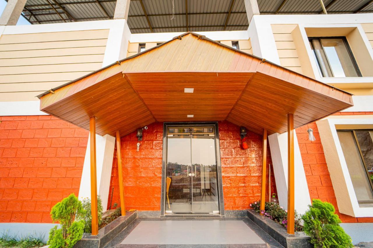 Vrindavan Resort Mahābaleshwar Exterior foto